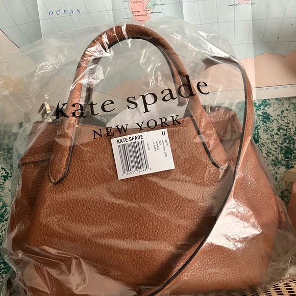 Kate spade small dumpling with matching slim wallet - Picture 4 of 4